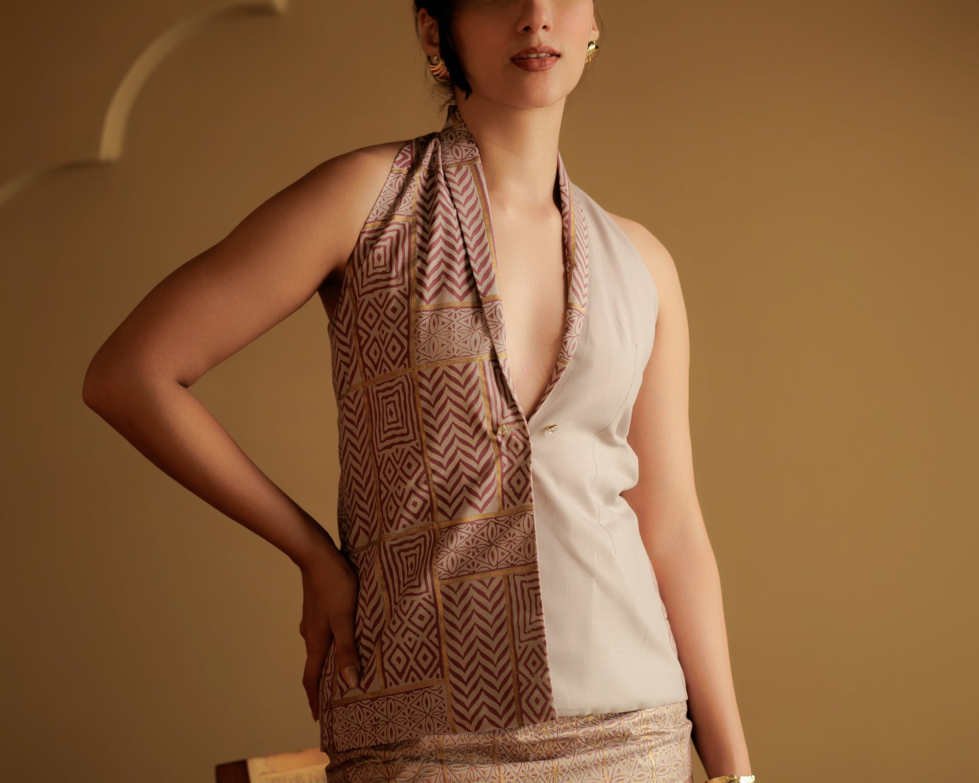 Lewine Halter Top